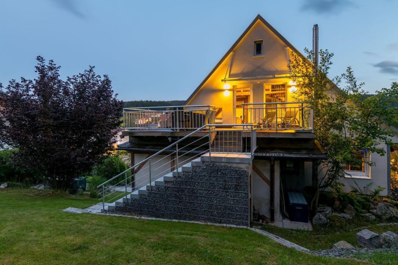 Grosses Ferienhaus Mit Sauna, Grill, Garten, Kaminofen Apartment Schonach im Schwarzwald Luaran gambar