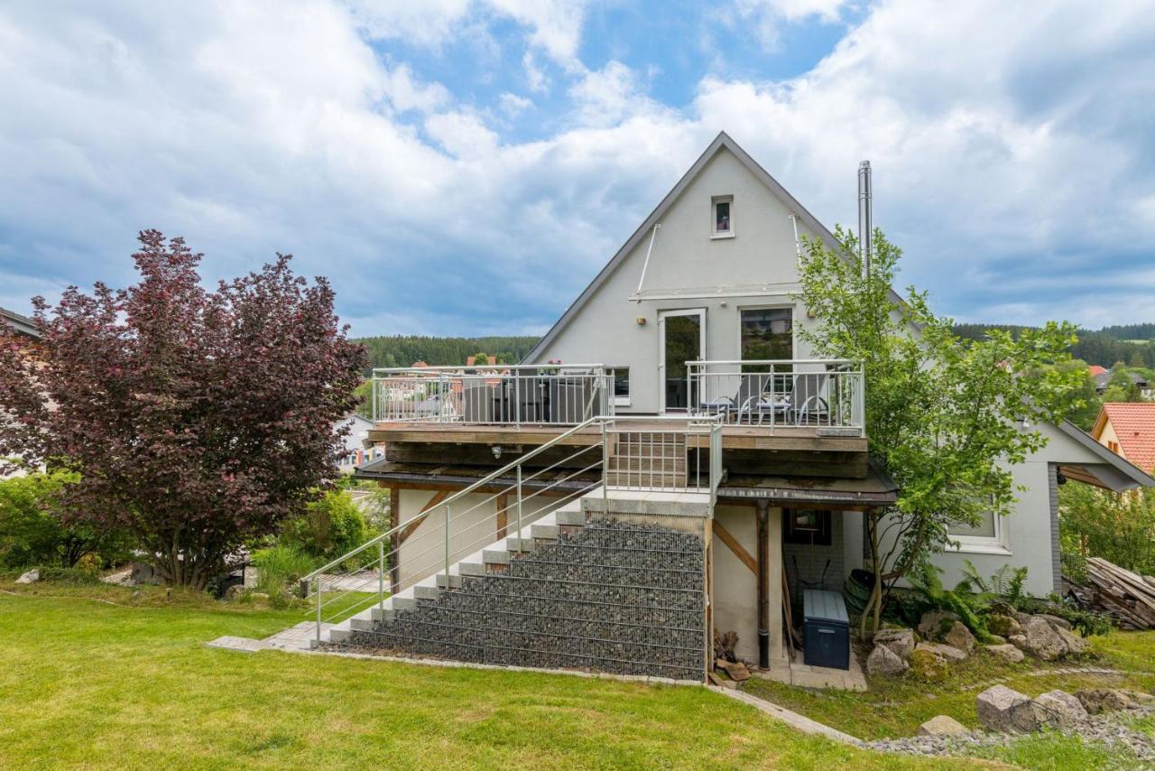 Grosses Ferienhaus Mit Sauna, Grill, Garten, Kaminofen Apartment Schonach im Schwarzwald Luaran gambar